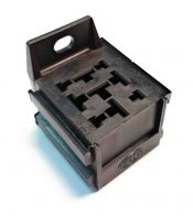 base relé apilable y con soporte